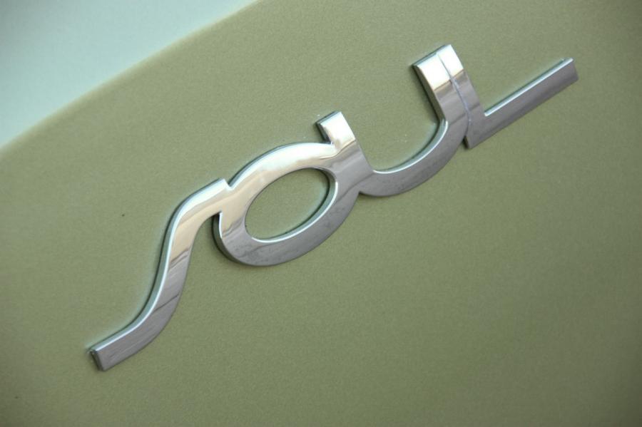  Kia Soul 2010 года  (фото 39 из 49)